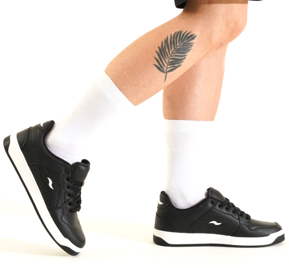 Hype Sleek Black Men’s Casual Trainer