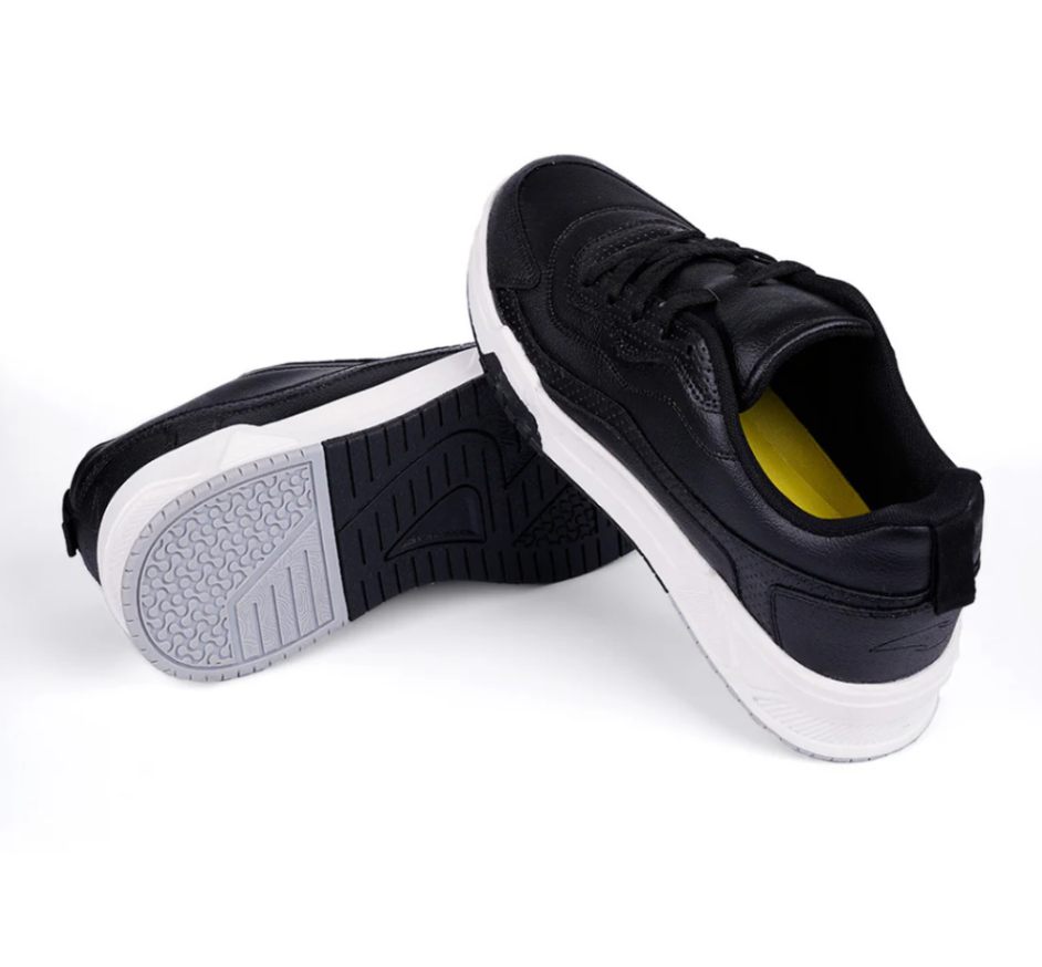 Hype Noir Pitch Black Men’s Casual Trainer