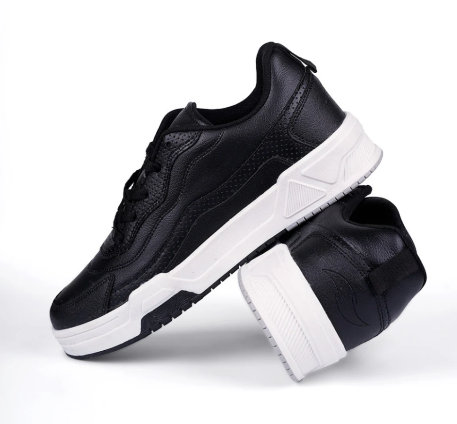 Hype Noir Pitch Black Men’s Casual Trainer
