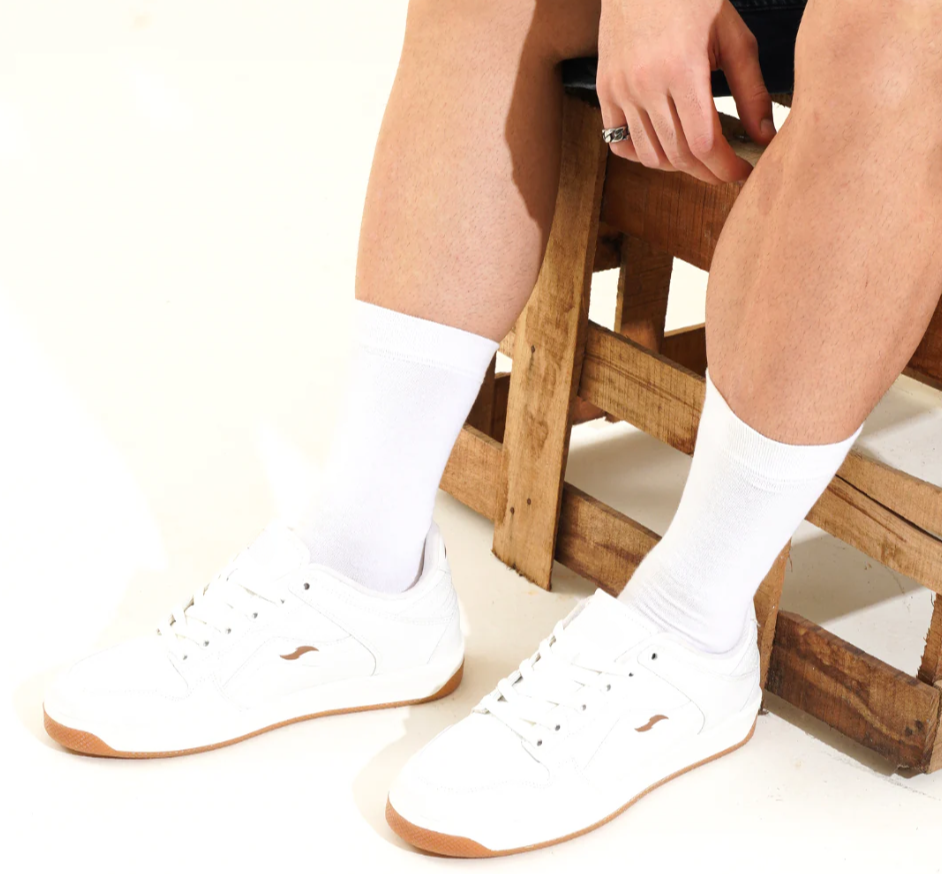 Hype Sleek Off White Men’s Casual Trainer